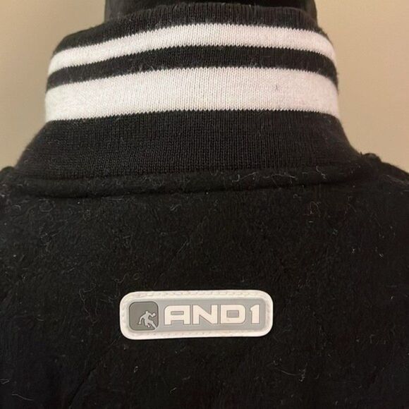 And 1 Retro Diamond Quilted Bomber Jacket. No tag will include measurement. - Picture 8 of 9